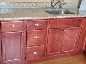 113 N Batavia Ave, Unit 2nd Floor in Batavia, IL - Building Photo - Building Photo