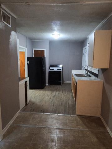 900 E 6th Ave in Corsicana, TX - Building Photo - Building Photo