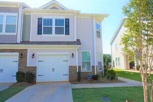 409 Yellow Fox Rd in Greer, SC - Building Photo