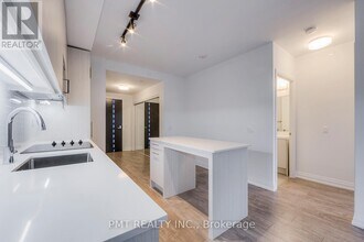 286 Main St in Toronto, ON - Building Photo - Building Photo