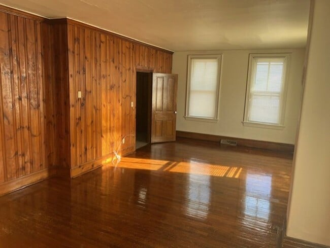 127-129 N Catherine St in Middletown, PA - Building Photo - Building Photo