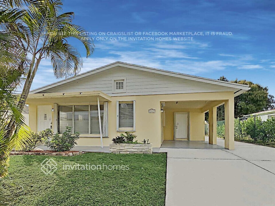 1521 20th Ave N in Lake Worth Beach, FL - Building Photo