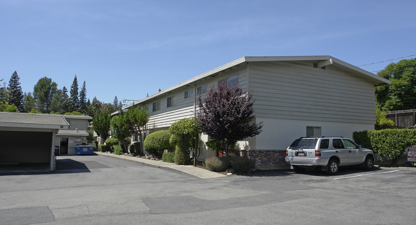 57 Tahoe Ct in Walnut Creek, CA - Foto de edificio