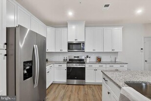 9427 James MacGowan Ln in Owings Mills, MD - Building Photo