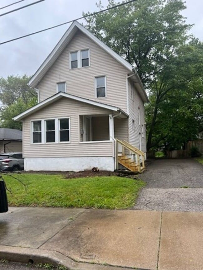 property at 1017 Chandler Ave