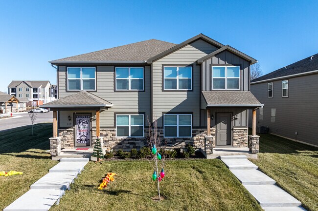 Copper Creek in Grain Valley, MO - Foto de edificio - Building Photo