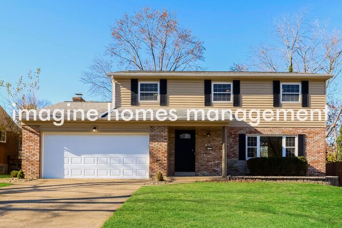 1723 Pinebluff Ln in Cincinnati, OH - Foto de edificio
