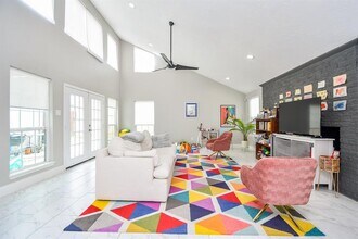 7518 Teal Run Dr in Houston, TX - Building Photo - Building Photo