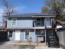 13809 Hershe St in Houston, TX - Building Photo