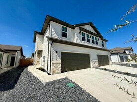 210-210 Nespral Dr in San Antonio, TX - Building Photo