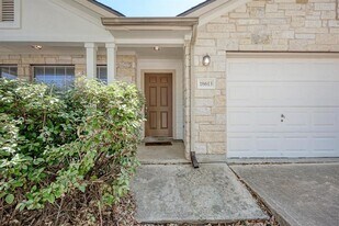 18613 White Water Cove in Pflugerville, TX - Building Photo