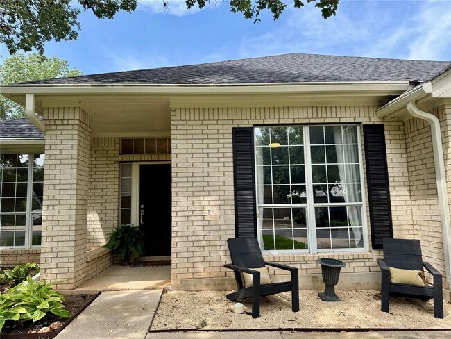 5330 Painted Shield Dr in Austin, TX - Building Photo - Building Photo