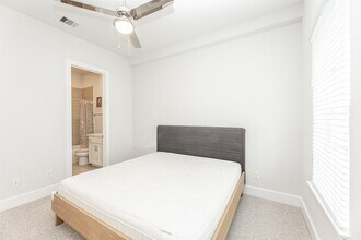 2028 Waterloo Station Rd in Houston, TX - Building Photo - Building Photo