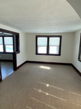 910-919 9th Ave in Granite Falls, MN - Foto de edificio - Building Photo