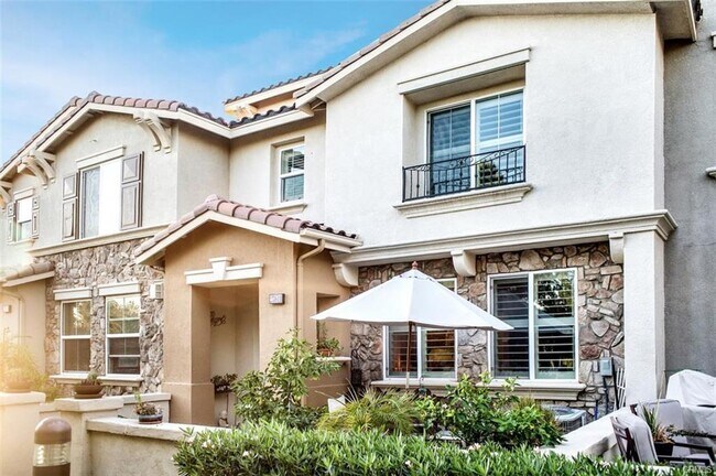 property at 28611 Bar Harbor Ln