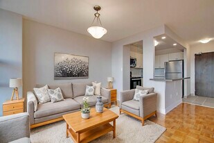 Cedar Grove in Toronto, ON - Building Photo