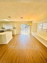 7138 Valewood View in San Antonio, TX - Building Photo - Building Photo