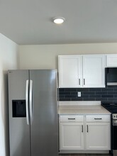 2401 Brookville Dr in Greenville, NC - Building Photo - Building Photo