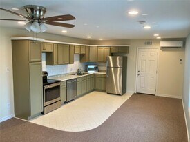 1602 Avenue O in Galveston, TX - Building Photo