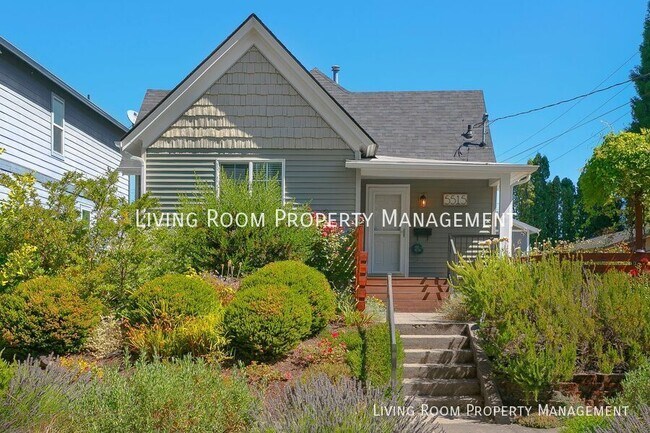 property at 5515 N Bowdoin St