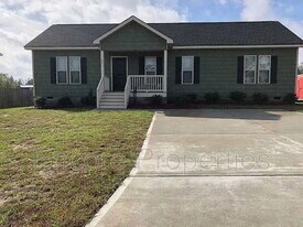 21 Avalone Ct in Angier, NC - Building Photo