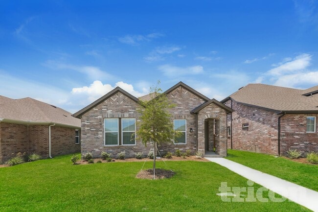 property at 8017 Brookhaven Dr