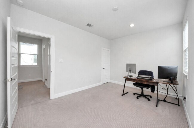 506 W Donovan St in Houston, TX - Building Photo - Building Photo