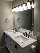 435 S Oak St in Lakewood, CO - Foto de edificio - Building Photo