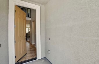 649 Perino Ln in Tracy, CA - Building Photo - Building Photo