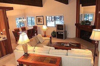 1000 Lakeshore Blvd in Incline Village, NV - Building Photo - Building Photo