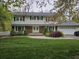 79 S Powder Mill Rd in Morris Plains, NJ - Building Photo