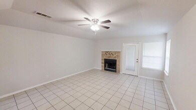2402 Lazy Ridge Dr in Killeen, TX - Building Photo - Building Photo