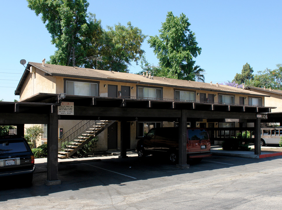 1006 E Deodar St in Ontario, CA - Building Photo