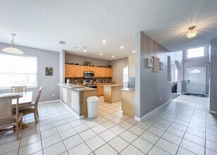 100 Bonville Dr in Davenport, FL - Building Photo - Building Photo