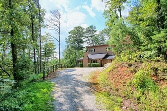 112 John English Dr in Clayton, GA - Building Photo - Building Photo