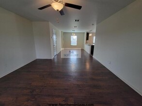 11818 Latour Vly in San Antonio, TX - Building Photo - Building Photo