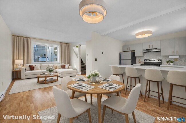 property at 925 Oronoke Rd