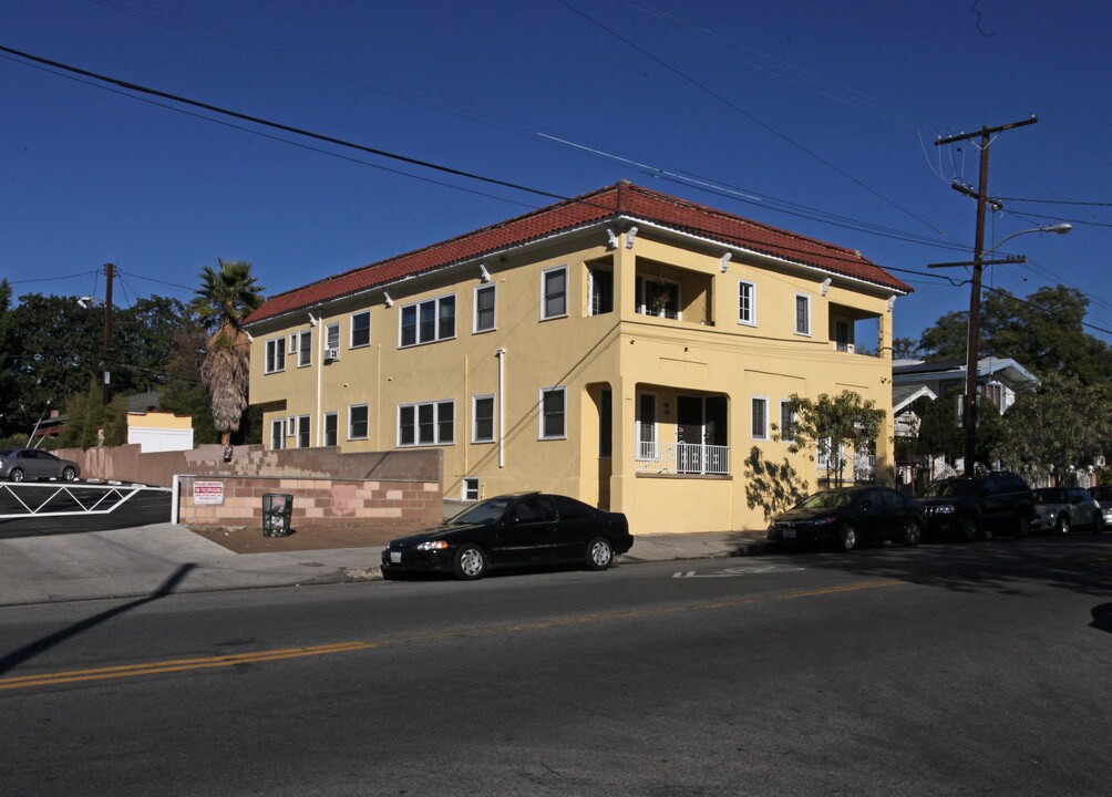 4635-4641 Franklin Ave in Los Angeles, CA - Foto de edificio