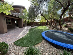 5495 Alden Bend Dr in Las Vegas, NV - Building Photo - Building Photo