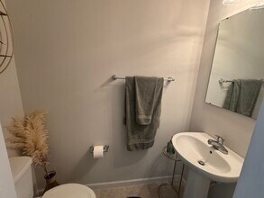 102 Castlebrook Dr in Greenville, SC - Building Photo - Building Photo