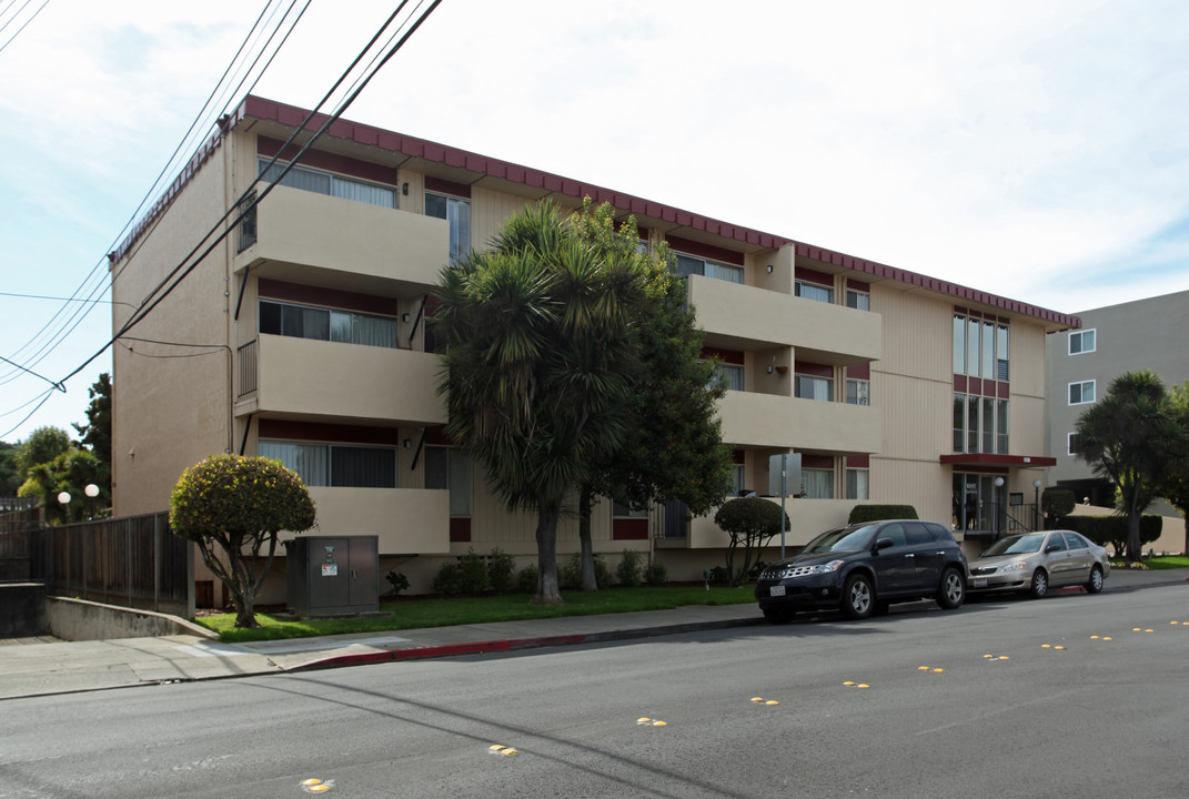 Kent Apartments in San Carlos, CA - Building Photo