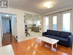 79 Bellefontaine St in Toronto, ON - Building Photo - Building Photo