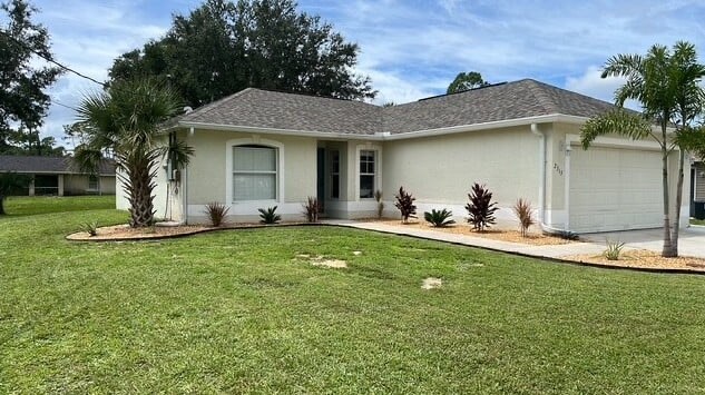 2315 Snowflake Ln in North Port, FL - Building Photo - Building Photo