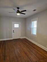 658 Cascade Ave SW in Atlanta, GA - Building Photo - Building Photo