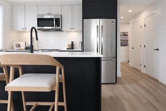 Maple + 41 in Vancouver, BC - Building Photo - Building Photo