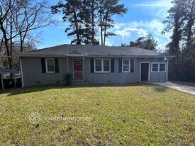 2553 Habersham Dr in Decatur, GA - Building Photo