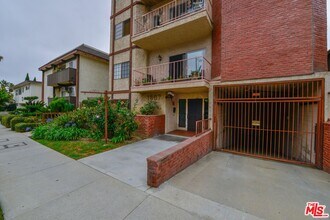 1807 Corinth Ave in Los Angeles, CA - Building Photo - Building Photo