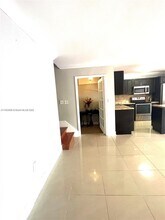 7327 Pepper Pike Dr in Hialeah, FL - Building Photo - Building Photo