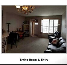 1019 NE Greenview Dr in Ankeny, IA - Building Photo - Building Photo