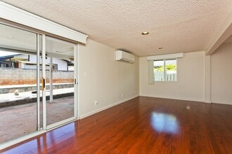 95-877-877 Makaunulau St in Mililani, HI - Foto de edificio - Building Photo
